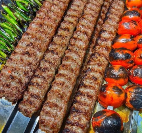 خوراک کباب کوبیده(سیخی)