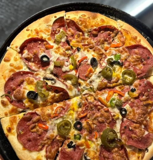 پیتزا ایتالیایی مکزیکانا